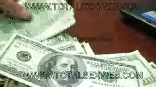 خيانة إكس إكس إكس: لحم أسود يسعد سيدة صديقه المطمئنة