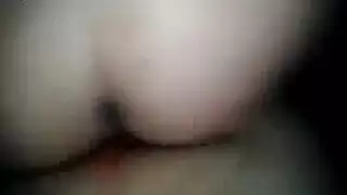 اخوات بيستحموا مع بعض