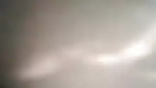 أم هندية مثيرة تتحكم في مشهد تمثيل جنسي صريح