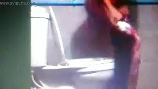 أعلم صديقتي كيفية ارتداء الفستان ثم أملأ مؤخرتها المشتعلة