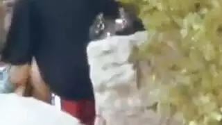 زانقها ع الحيطه