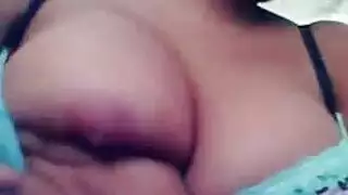 شقراء حمراء سمينة تحصل على شرجها محشو في مشهد إباحي قاس