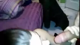 لاعبة جمباز الأبنوس مثليه التدلي