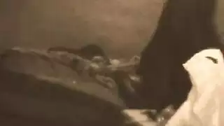 تلميذات عاهرتان يتناوبن على ركوب قضيب صديقهما الصلب
