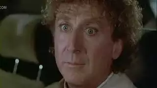 أثداء ضخمة ترتد بينما يتم ممارسة الجنس معها بوضعية الكلب